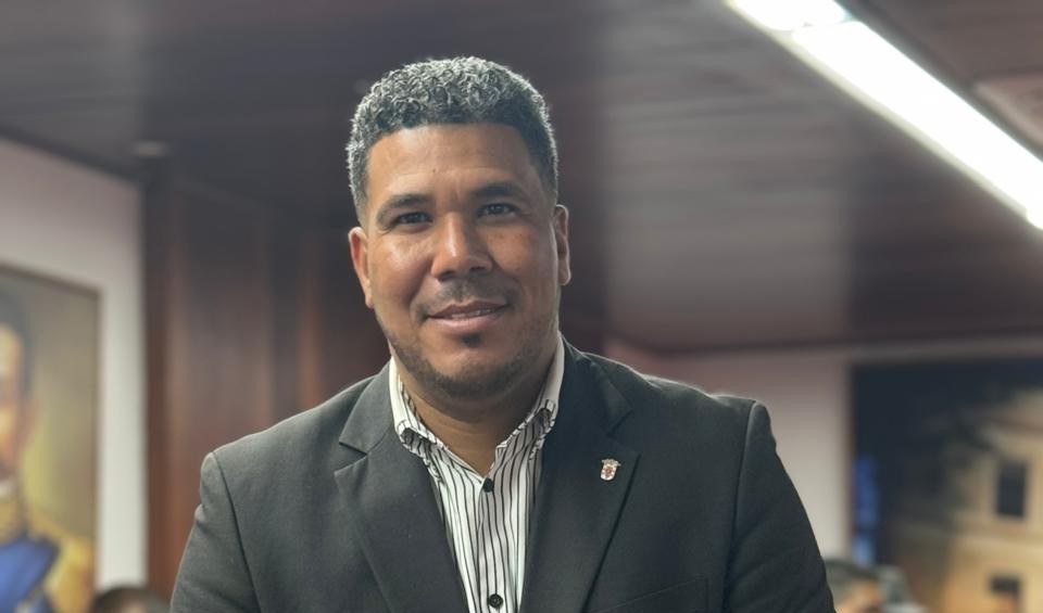 Leonardo Vásquez lidera impulso renovador en la región Este 1 del PRM