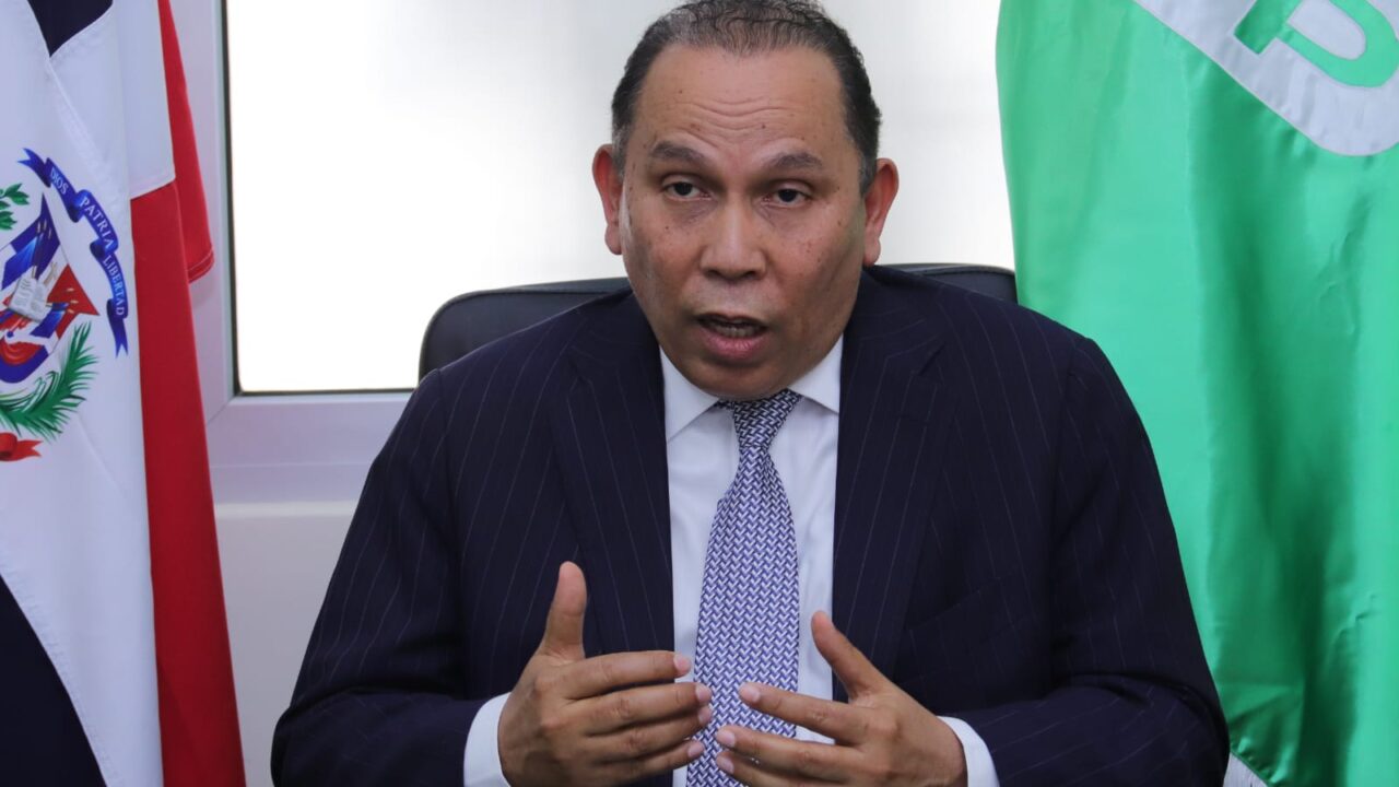 Radhamés Jiménez Peña exhorta a autoridades a dejar “el bulto” y acudir en ayuda de Gaspar Hernández