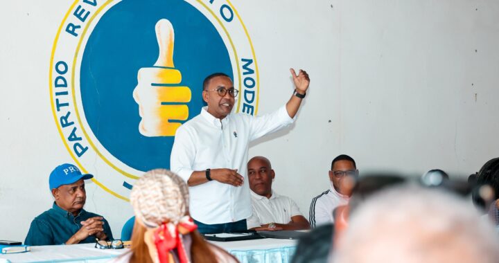 Víctor Pichardo recorre Monte Plata para fortalecer la estructura del Partido