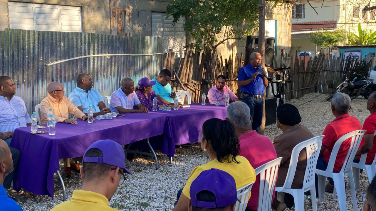 PLD realiza asamblea informativa en Villa Jaragua; buscan agilizar trabajos de reorganización interna