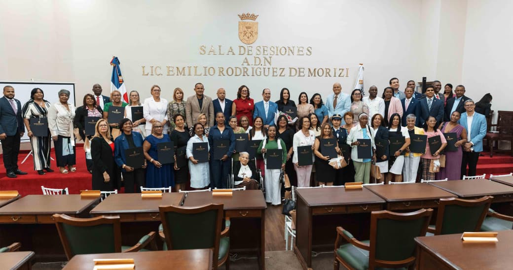 Alcaldía del Distrito Nacional reconoce a 33 mujeres destacadas en distintas áreas