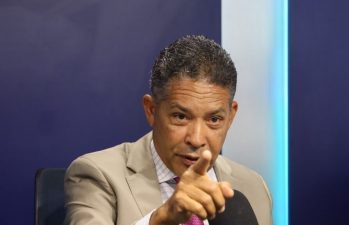 Eugenio Cedeño exhorta a Abinader a “poner orden” en el PRM