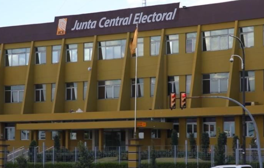 JCE prohíbe publicar encuestas políticas fuera del calendario electoral